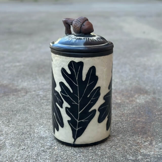 Covered jar