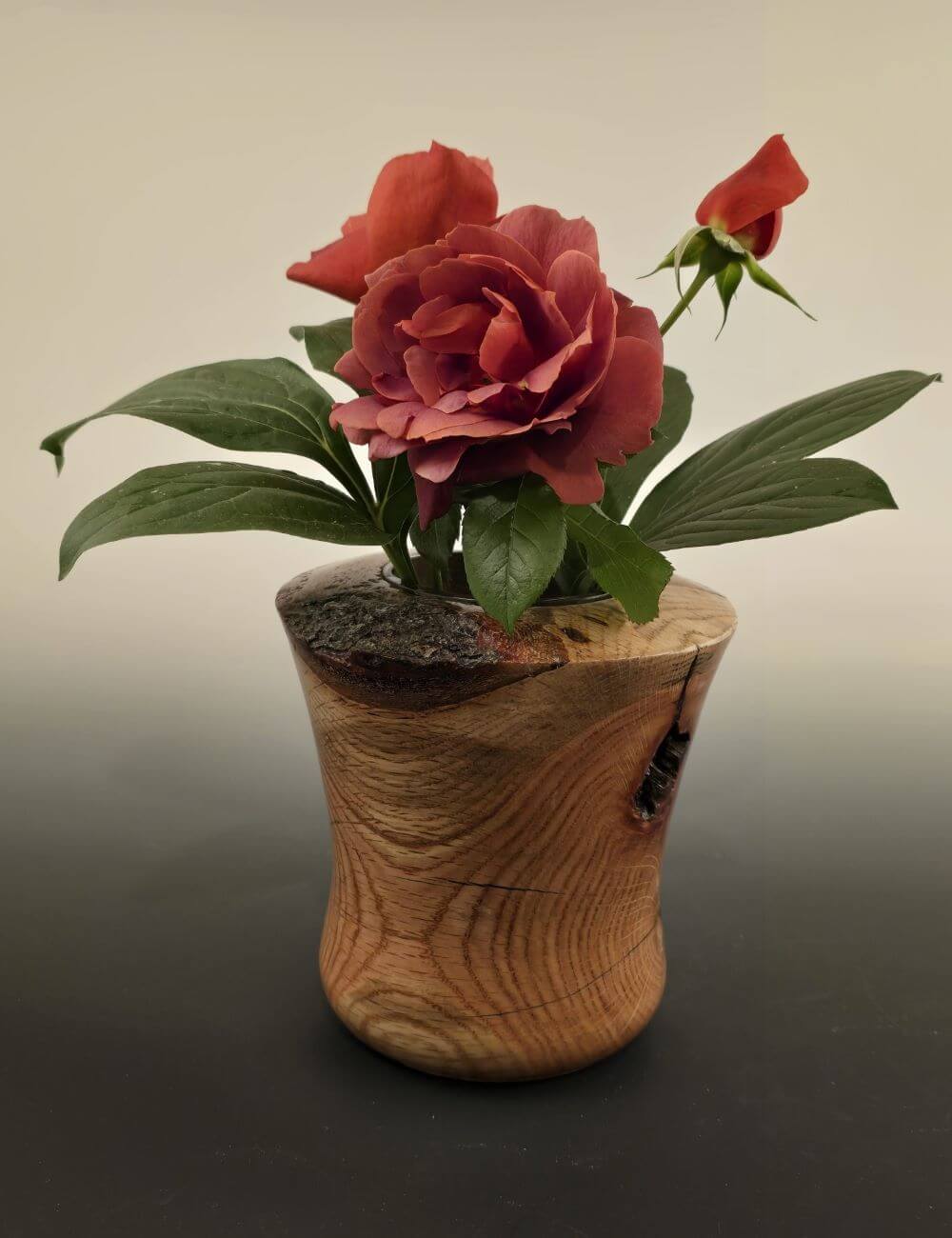 Oak vase with glass insert